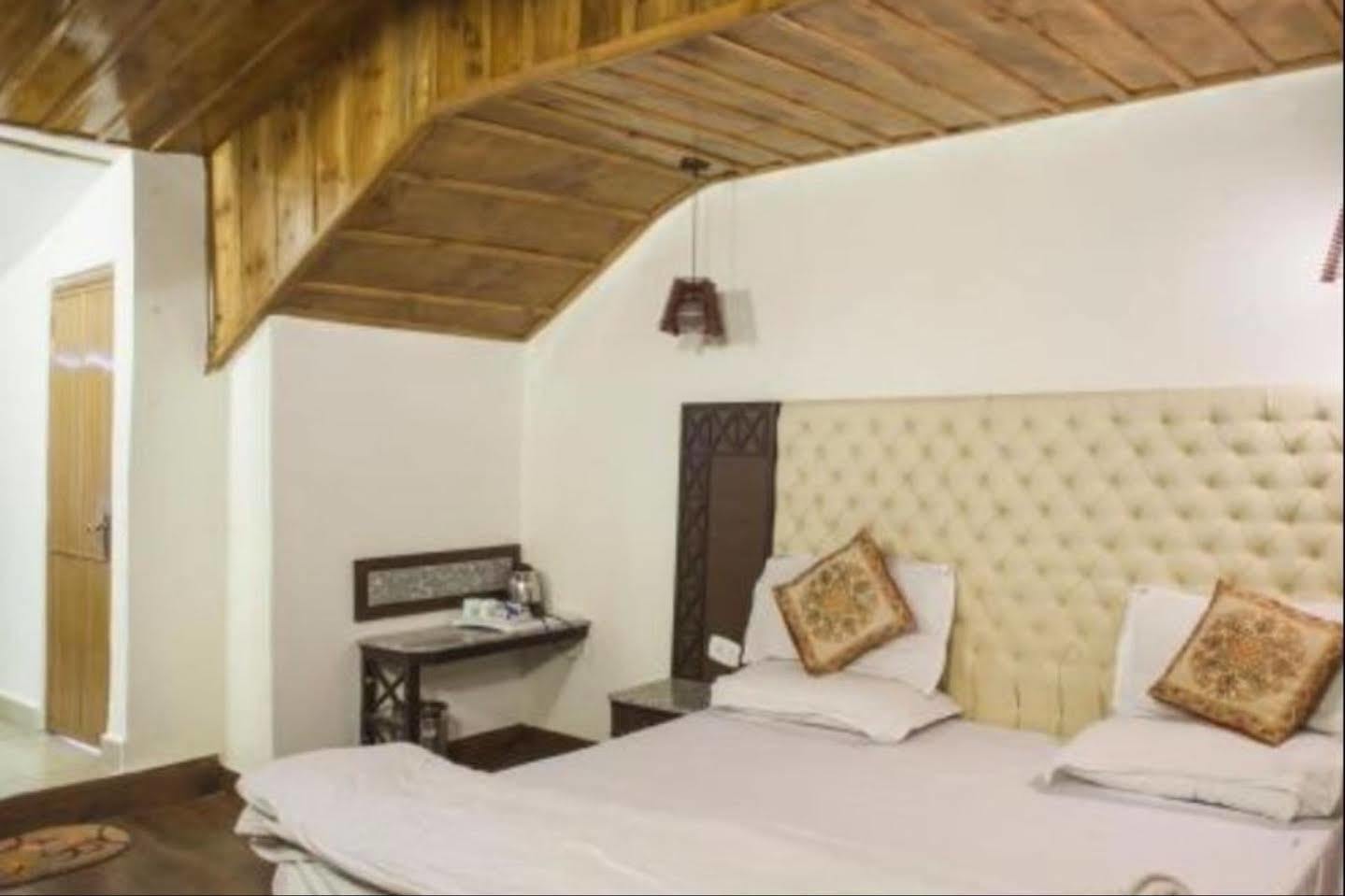 Sagrika Resort Далхаузи Экстерьер фото